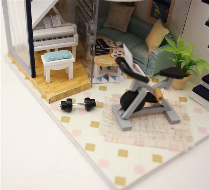 Miniature Toys Dollhouse